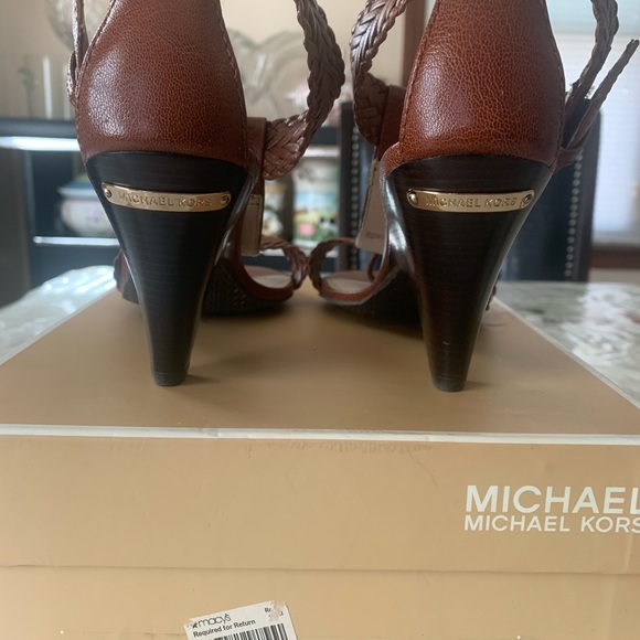 Michael Kors Sandals - Picture 4 of 5
